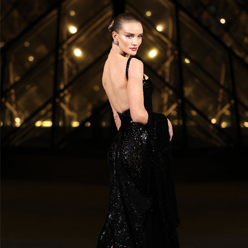 Rosie'' s Minute in the City of Light: A Balenciaga Event