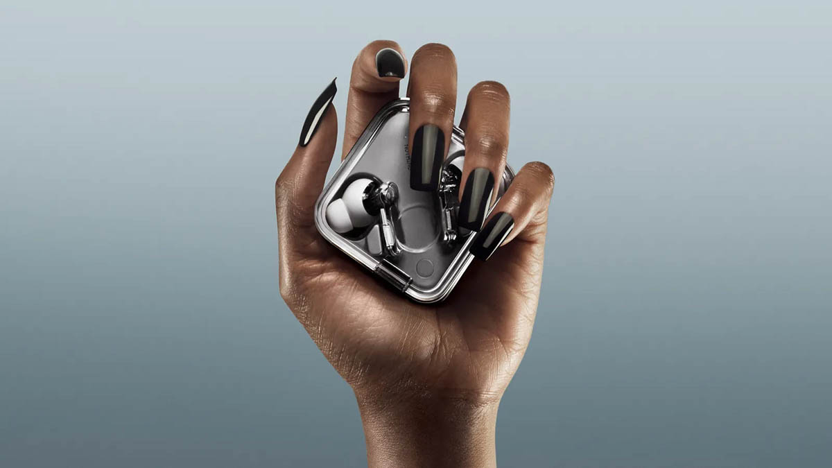 Absolutely Nothing Enters High-End Sound With Earphone (1 )